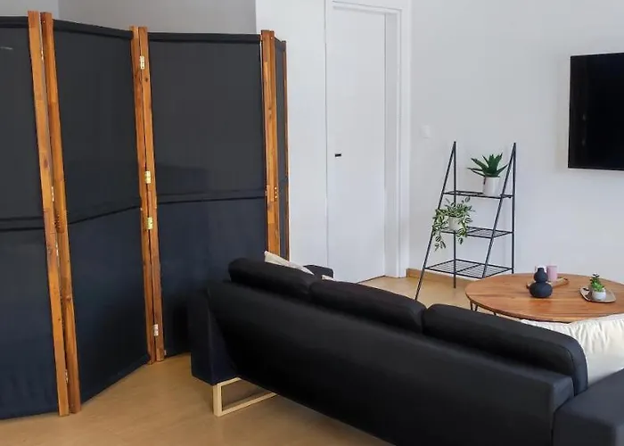 Comfortable * Kavala